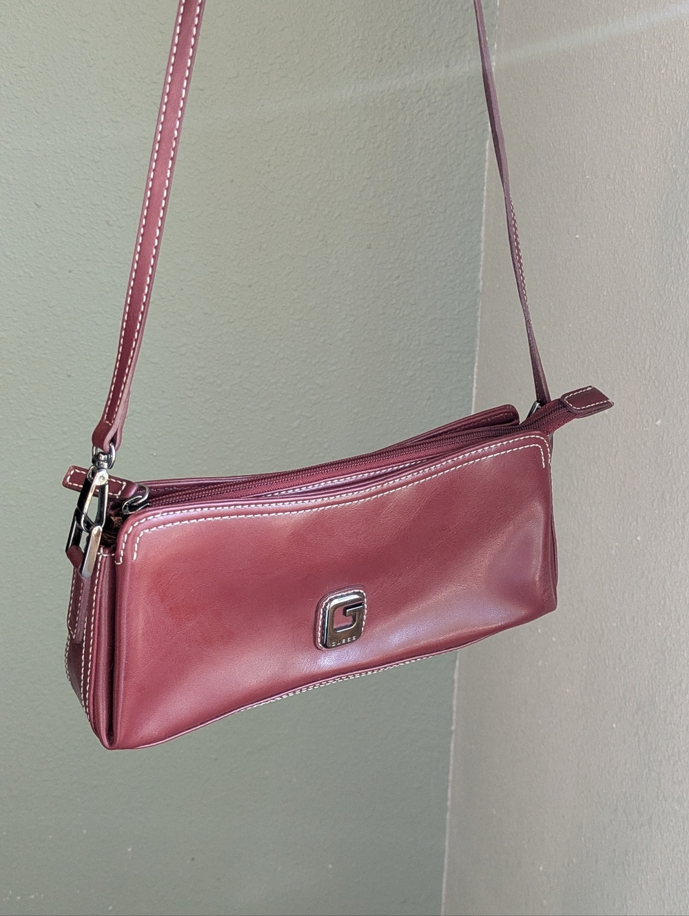 Vintage Guess Maroon Shoulder Bag